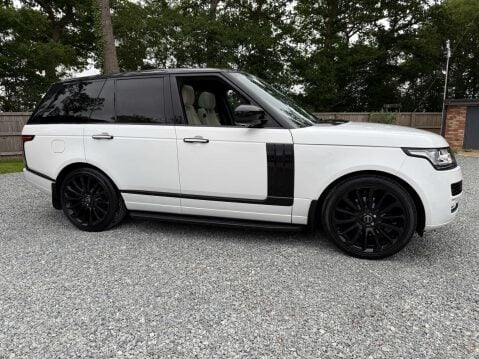 Land Rover Range Rover 3.0 Range Rover Vogue TDV6 Auto 4WD 5dr 8