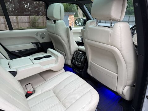 Land Rover Range Rover 3.0 Range Rover Vogue TDV6 Auto 4WD 5dr 60