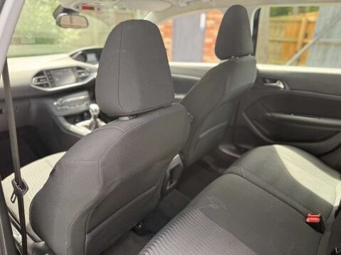 Peugeot 308 1.6 308 Active SW HDi Blue S/S 5dr 53