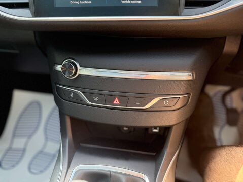 Peugeot 208 1.2 208 Tech Edition S/S 5dr 63