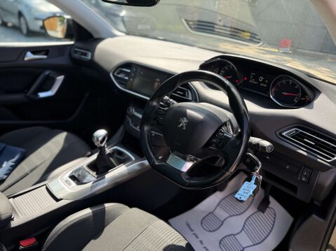 Peugeot 208 1.2 208 Tech Edition S/S 5dr 56