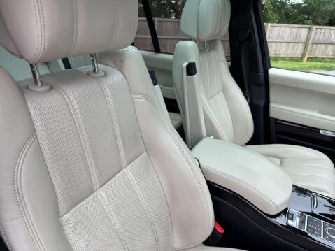 Land Rover Range Rover 3.0 Range Rover Vogue TDV6 Auto 4WD 5dr 63