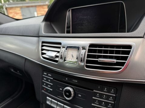 Mercedes-Benz E Class 2.1 E220 AMG Night Edition Bluetec Auto 4dr 54