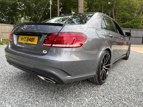 Mercedes-Benz E Class 2.1 E220 AMG Night Edition Bluetec Auto 4dr 40