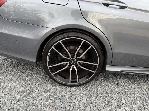 Mercedes-Benz E Class 2.1 E220 AMG Night Edition Bluetec Auto 4dr 37