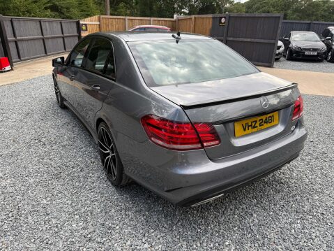 Mercedes-Benz E Class 2.1 E220 AMG Night Edition Bluetec Auto 4dr 13