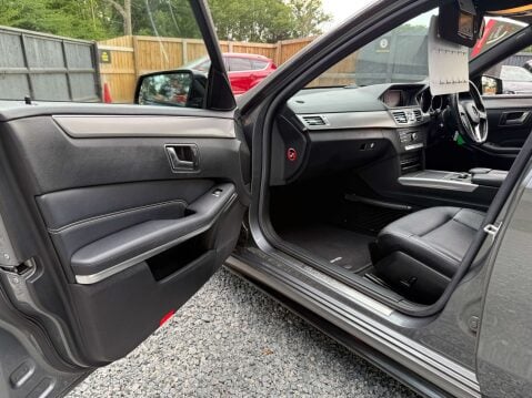 Mercedes-Benz E Class 2.1 E220 AMG Night Edition Bluetec Auto 4dr 43