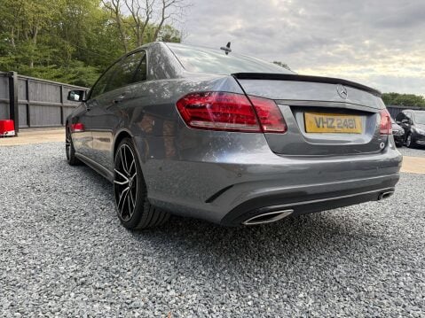 Mercedes-Benz E Class 2.1 E220 AMG Night Edition Bluetec Auto 4dr 10