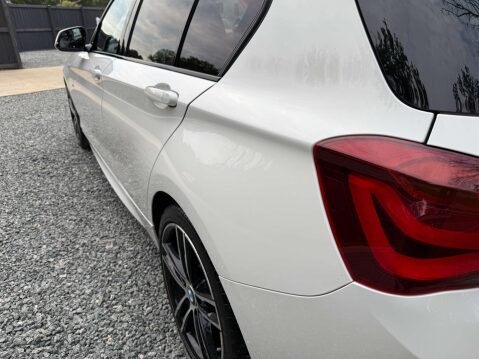 BMW 1 Series 1.5 118i M Sport Shadow Edition Auto 5dr 32