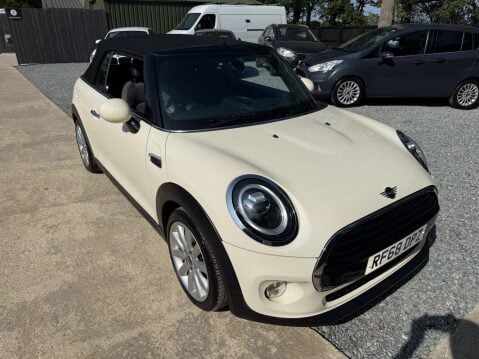 Mini Convertible 1.5 Cooper 2dr 38