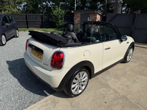Mini Convertible 1.5 Cooper 2dr 29