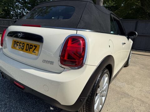 Mini Convertible 1.5 Cooper 2dr 46