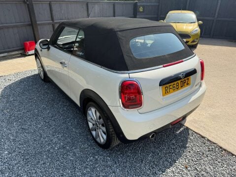 Mini Convertible 1.5 Cooper 2dr 27