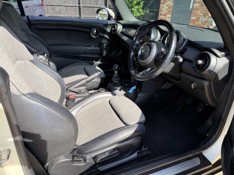 Mini Convertible 1.5 Cooper 2dr 78