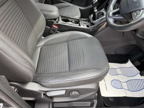 Ford Kuga 1.5 Kuga Titanium 5dr 59