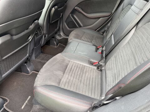 Mercedes-Benz B Class 2.1 B 200 AMG Line Premium D Auto 5dr 58