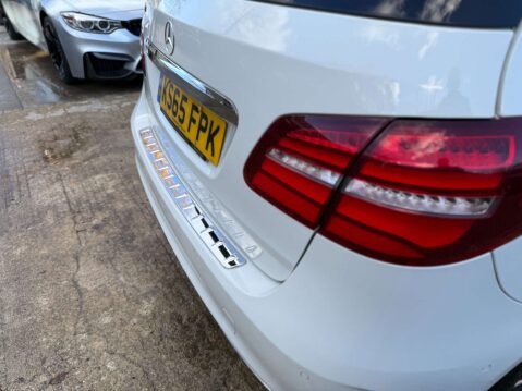 Mercedes-Benz B Class 2.1 B 200 AMG Line Premium D Auto 5dr 33