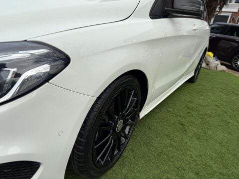 Mercedes-Benz B Class 2.1 B 200 AMG Line Premium D Auto 5dr 32