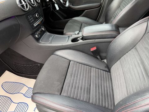 Mercedes-Benz B Class 2.1 B 200 AMG Line Premium D Auto 5dr 61