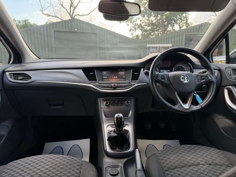 Vauxhall Astra 1.0 Astra SE Ecotec S/S 5dr 4