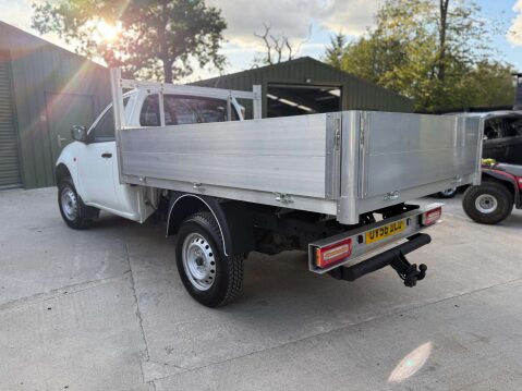 Mitsubishi L200 2.5 L200 4Life GLX DI-D S/c 4WD 3dr 8