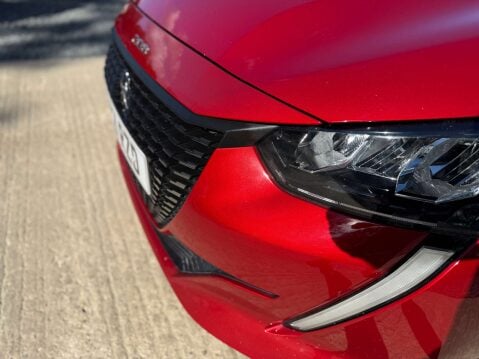Peugeot 208 1.2 208 Allure Premium PureTech S/S 5dr 38