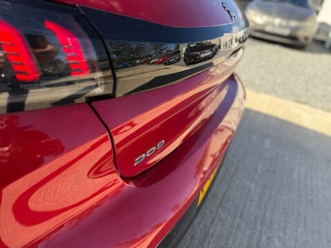 Peugeot 208 1.2 208 Allure Premium PureTech S/S 5dr 35
