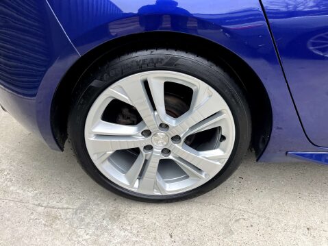 Peugeot 308 2.0 308 GT Blue HDi S/S Auto 5dr 29