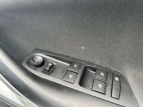 Vauxhall Astra 1.2 Astra SRi T 5dr 93