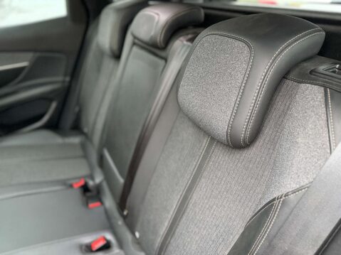 Peugeot 3008 1.2 3008 GT Line Premium PureTech S/S Auto 5dr 52