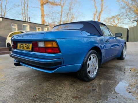 Porsche 944 3.0 944 S2 Cabrio 3dr 31