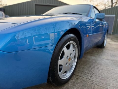Porsche 944 3.0 944 S2 Cabrio 3dr 42