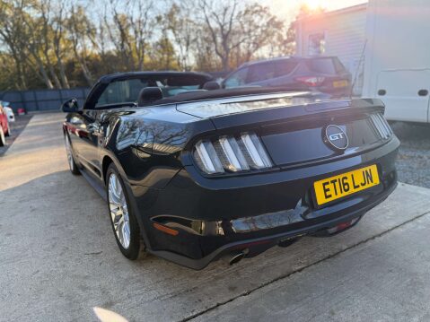 Ford Mustang 5.0 Mustang GT 2dr 42