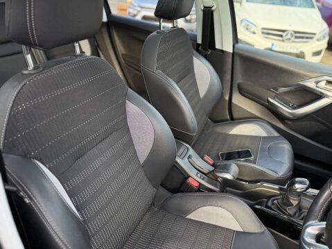 Peugeot 2008 1.2 2008 Allure Premium 5dr 54