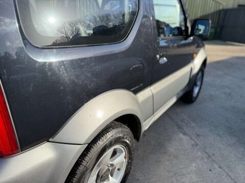 Suzuki Jimny 1.3 Jimny VVT 5dr 29