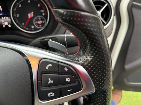 Mercedes-Benz B Class 2.1 B 200 AMG Line Premium D Auto 5dr 61