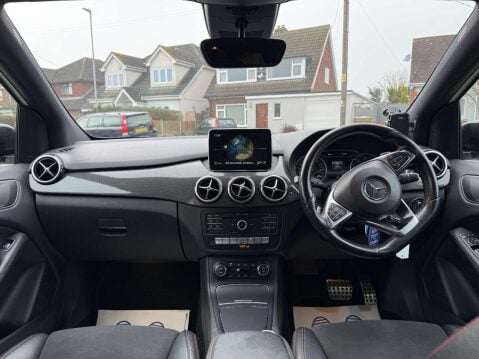 Mercedes-Benz B Class 2.1 B 200 AMG Line Premium D Auto 5dr 52