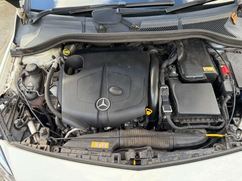 Mercedes-Benz B Class 2.1 B 200 AMG Line Premium D Auto 5dr 98
