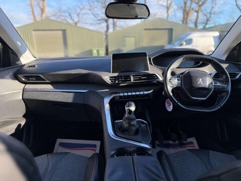 Peugeot 3008 1.5 3008 Allure Blue HDi S/S 5dr 4