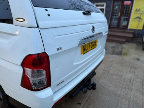SsangYong Musso 2.2 Musso EX 4WD 32