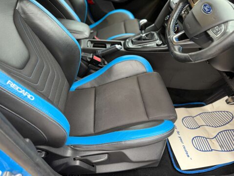 Ford Focus 2.3 Focus RS 4WD 5dr 76