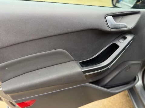 Ford Fiesta 1.0 Fiesta Titanium T Auto 5dr 65