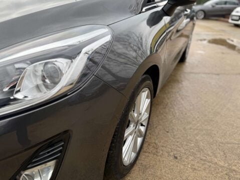 Ford Fiesta 1.0 Fiesta Titanium T Auto 5dr 37