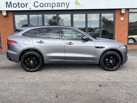 Jaguar F-Pace 2.0 D180 Chequered Flag Auto AWD Euro 6 (s/s) 5dr 8