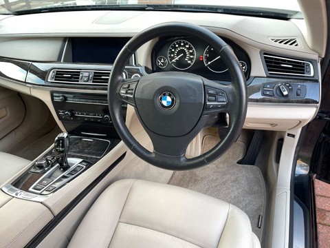 BMW 7 Series 3.0 730d SE Auto Euro 5 (s/s) 4dr 12