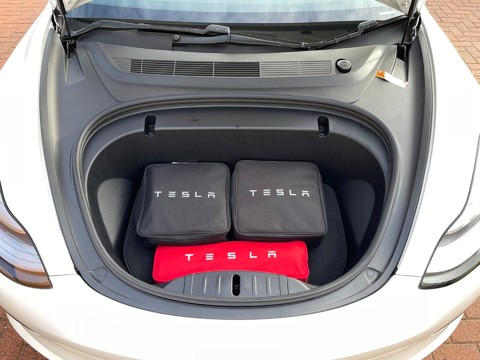Tesla Model 3 Standard Range Plus Auto 4dr 16