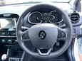 Renault Clio 0.9 TCe Iconic Euro 6 (s/s) 5dr 33