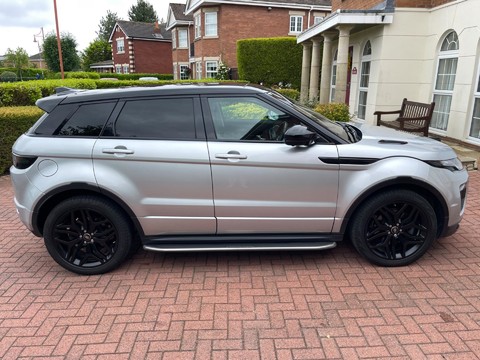 Land Rover Range Rover Evoque 2.0 TD4 HSE Dynamic Auto 4WD Euro 6 (s/s) 5dr 9