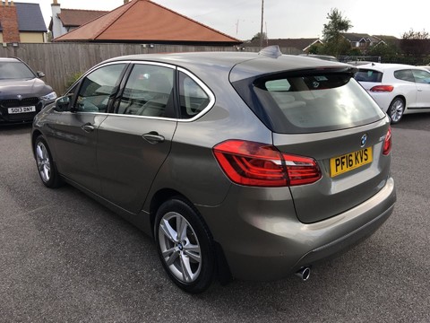 BMW 2 Series 2.0 218d Luxury Auto Euro 6 (s/s) 5dr 5