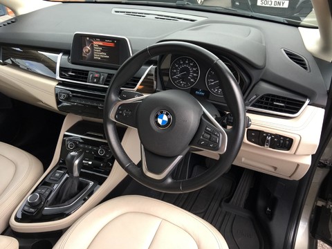 BMW 2 Series 2.0 218d Luxury Auto Euro 6 (s/s) 5dr 15